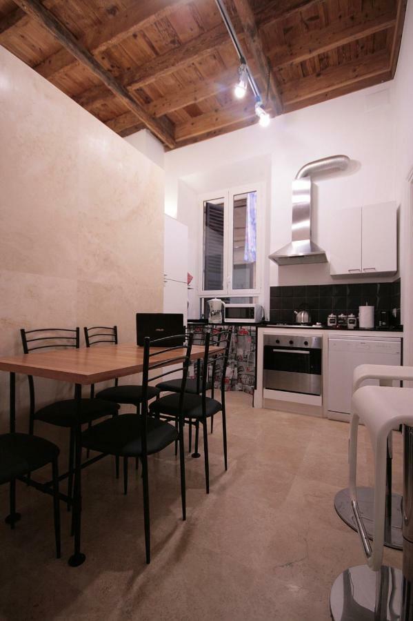 Apartamento Trastevere 3 Bedrooms *