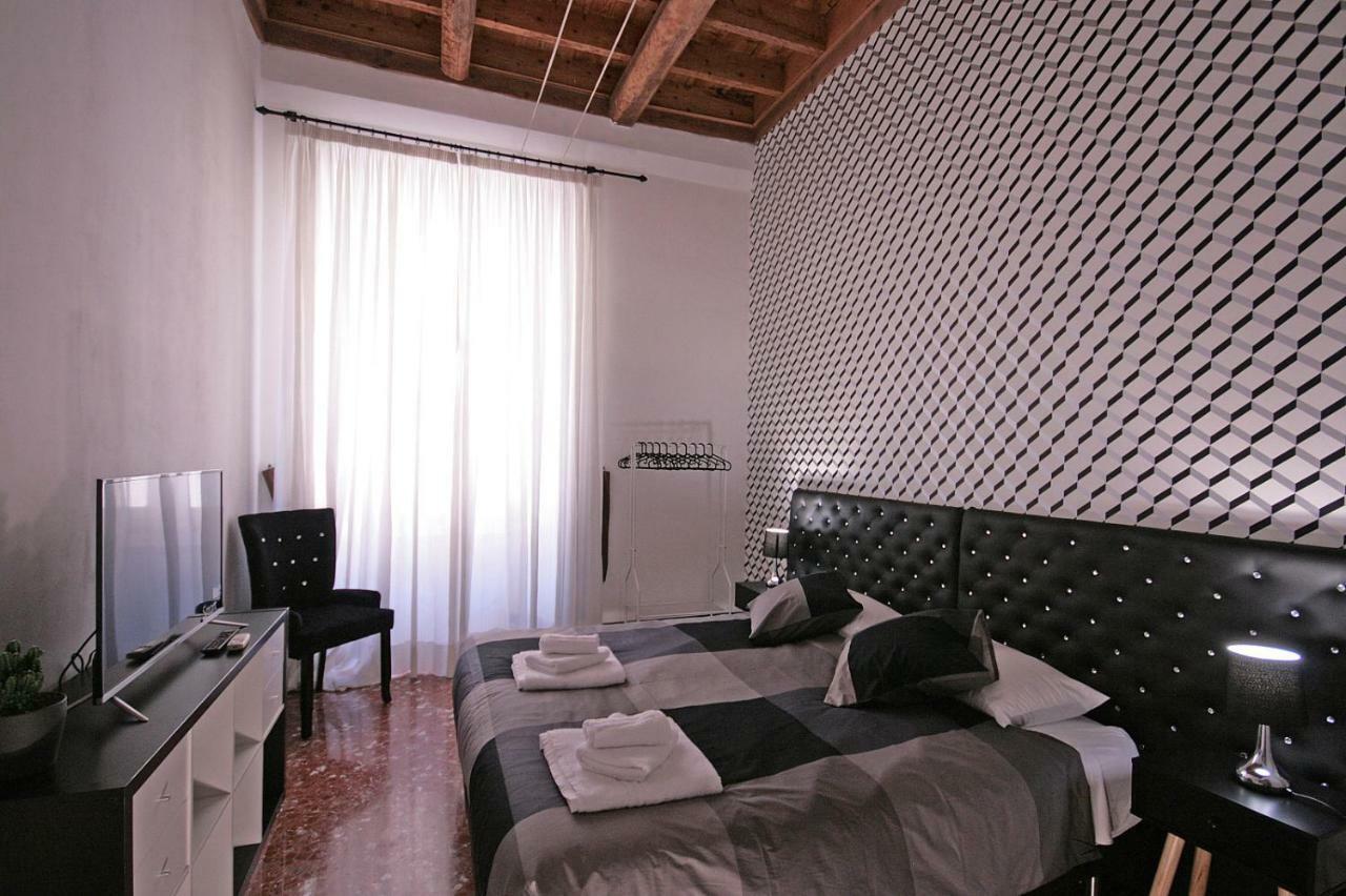 Trastevere 3 Bedrooms Apartamento
